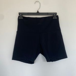 Onzie black biker shorts - size S/M